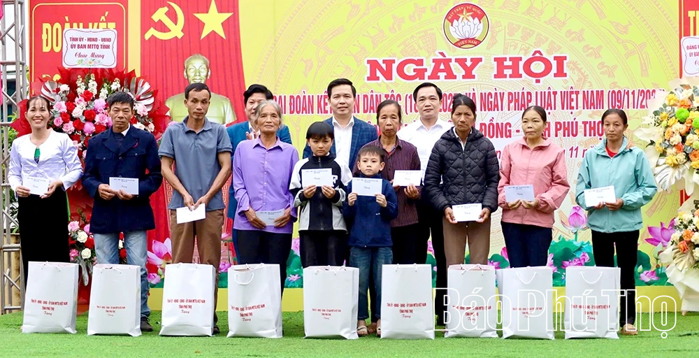 Ngày hội Đại đoàn kết khu Vèo, xã Lai Đồng