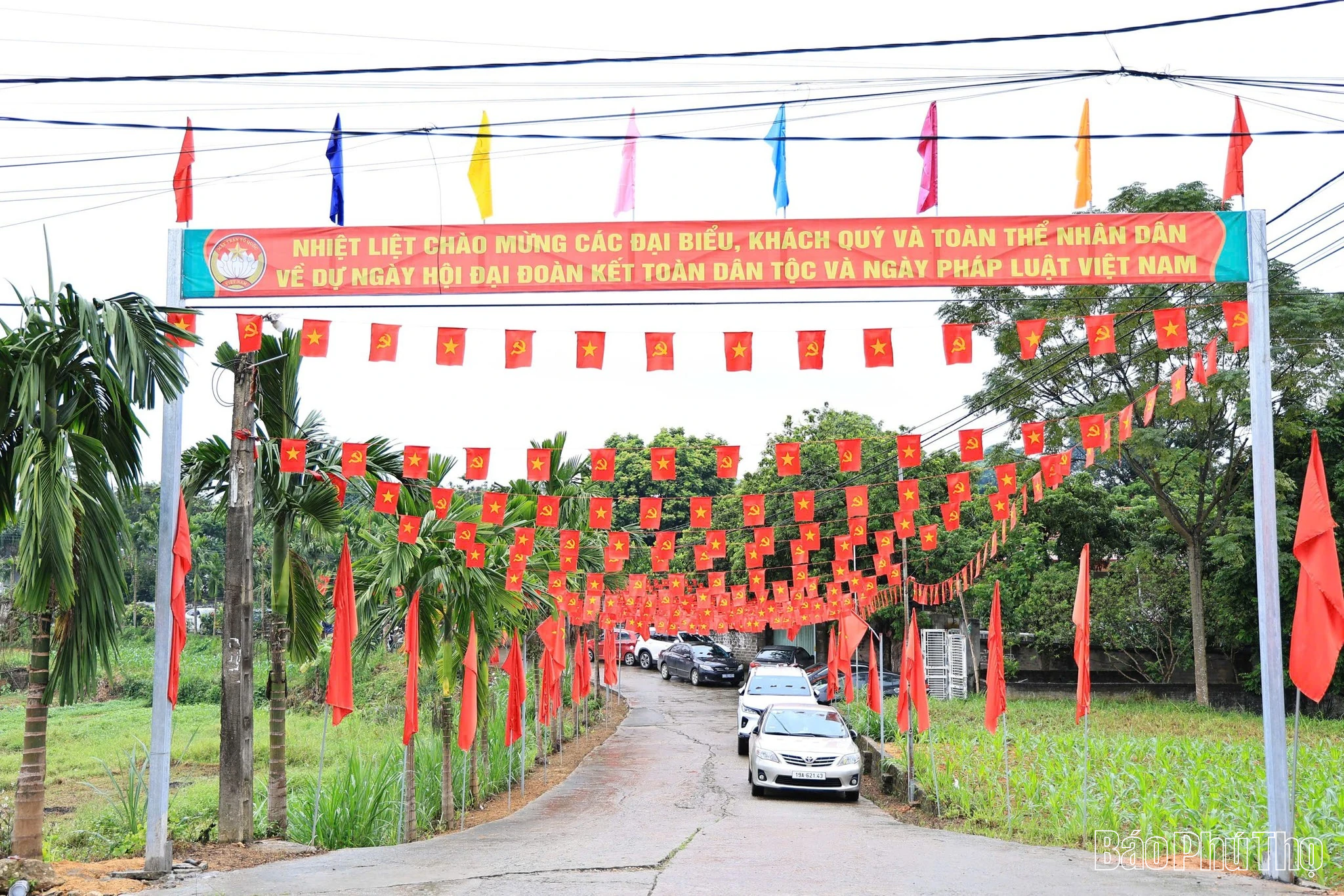 Hân hoan vui hội đoàn kết