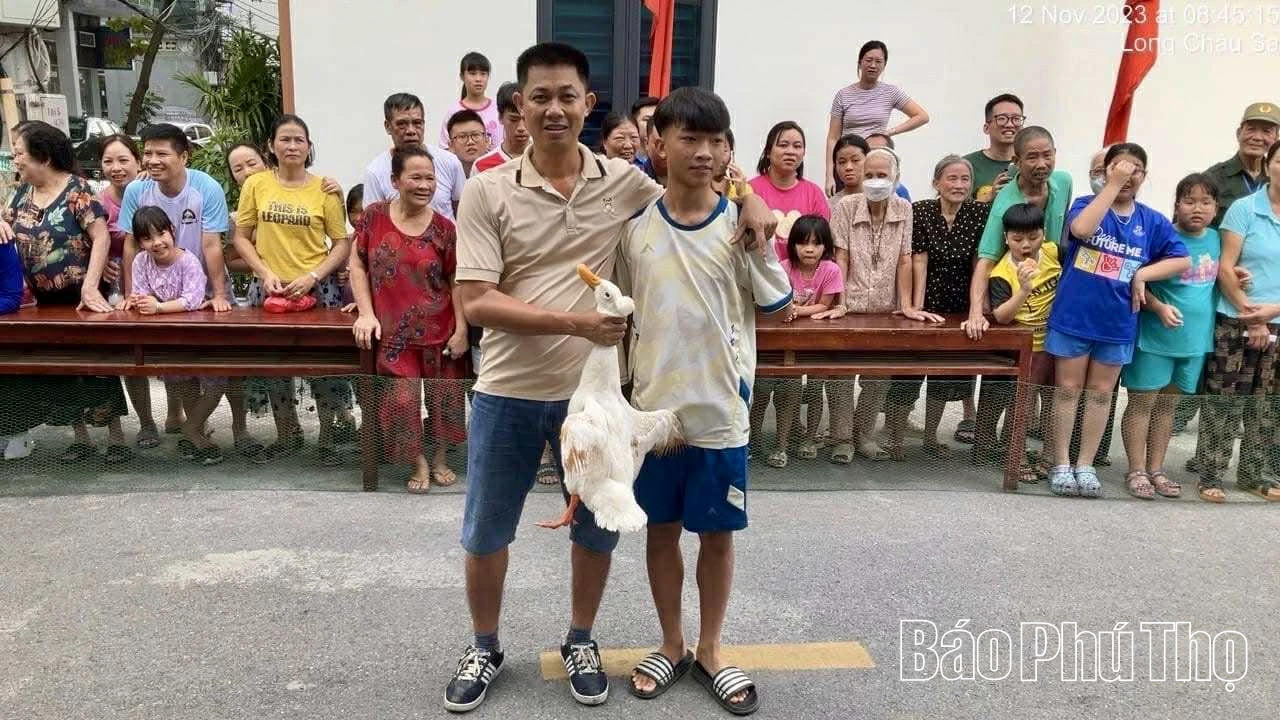 Hân hoan vui hội đoàn kết