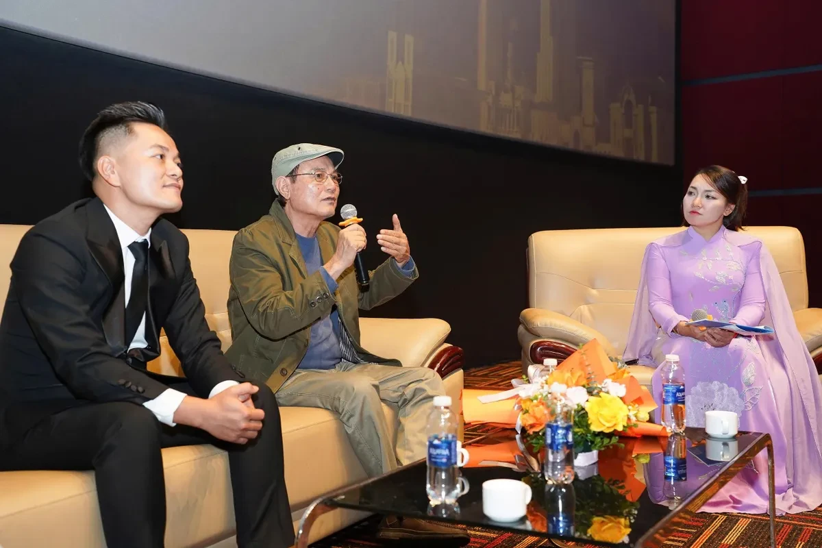 Mùi cỏ cháy khai mạc Tuần phim chào mừng LHP Việt Nam XXIV