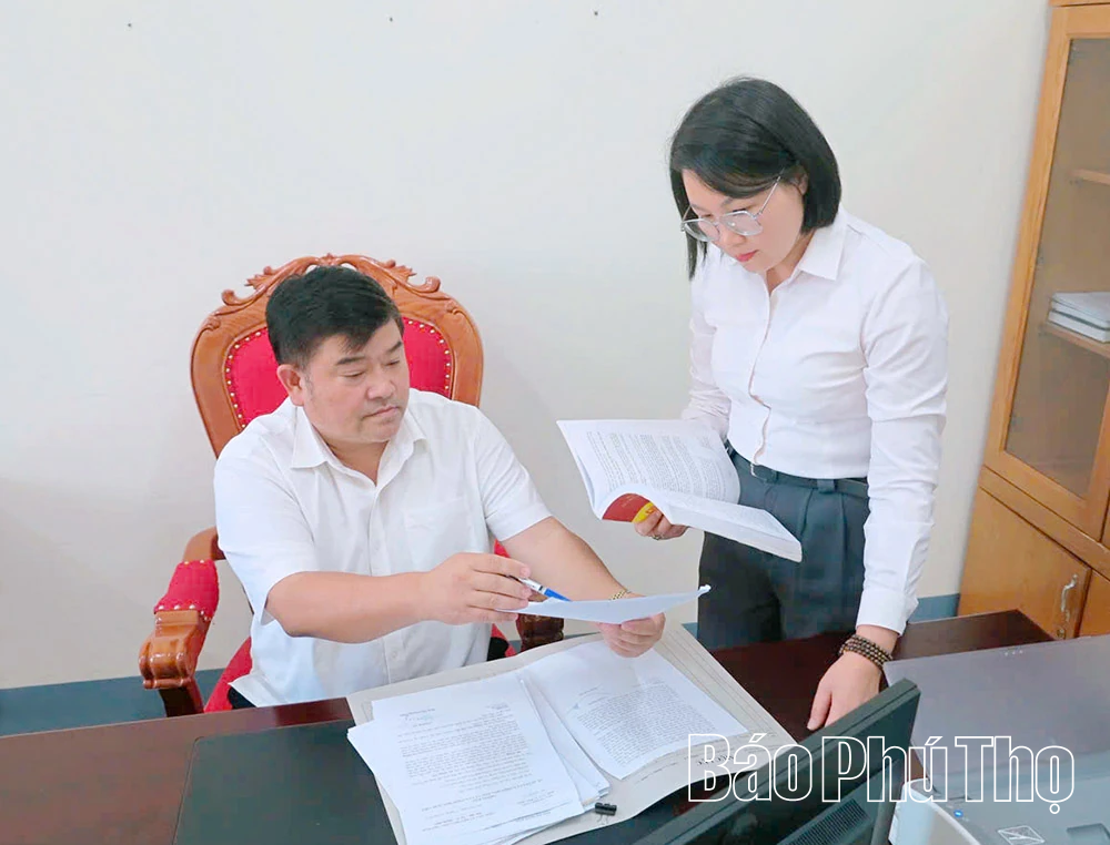 Làm theo lời Bác, vì Nhân dân phục vụ