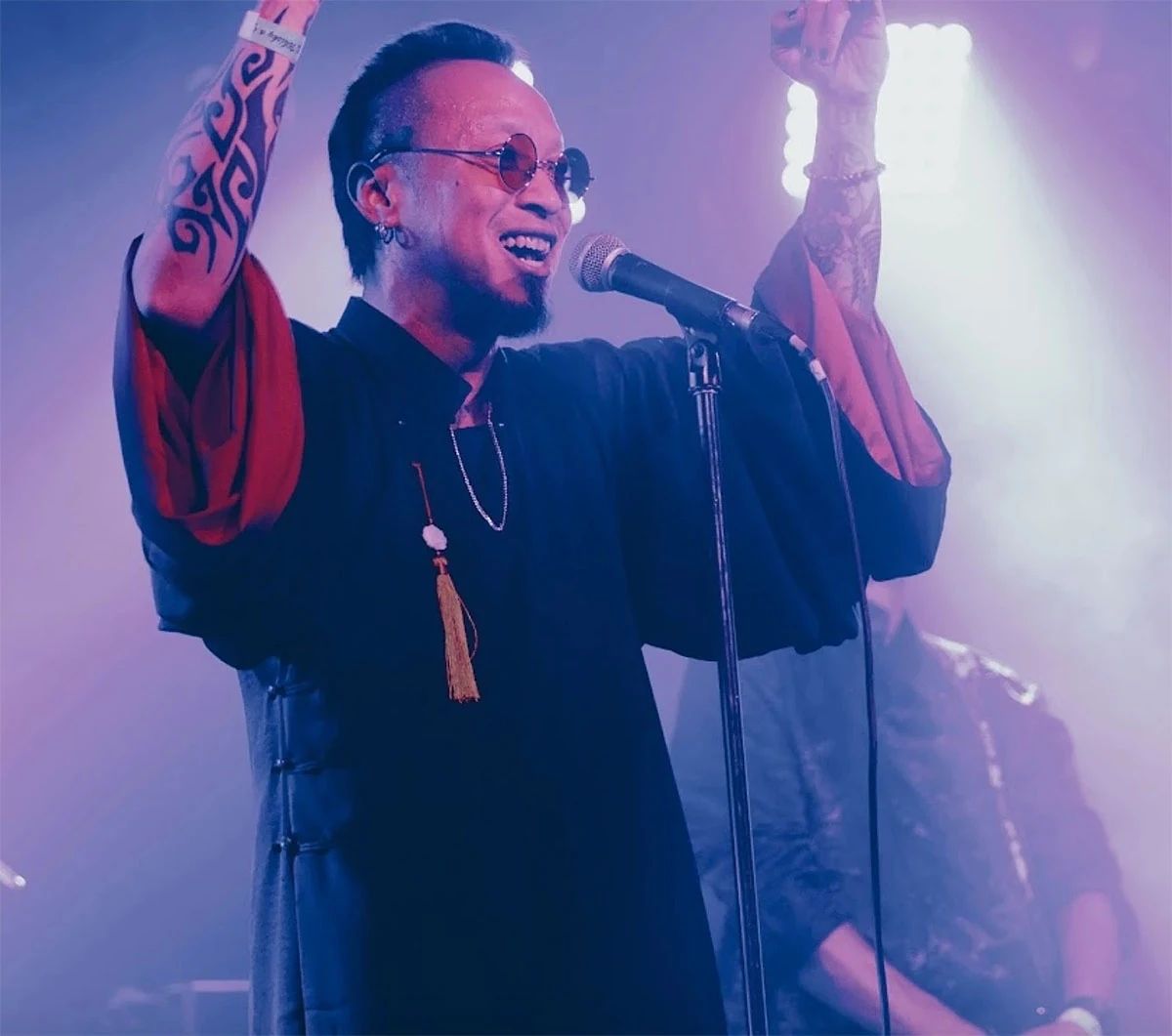 Dạ Ma, ban nhạc rock Việt Nam đầu tiên được biểu diễn tại Hollywood