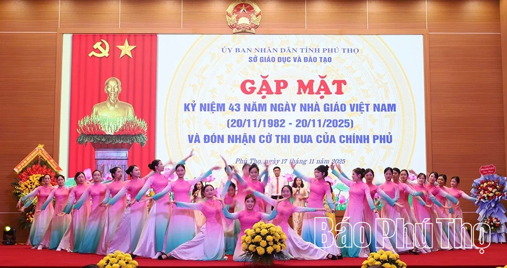 Sở GD&ĐT gặp mặt kỷ niệm 43 năm ngày Nhà giáo Việt Nam