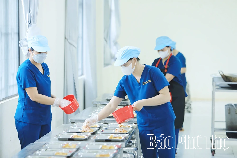 Quan tâm chăm lo giáo dục vùng dân tộc thiểu số