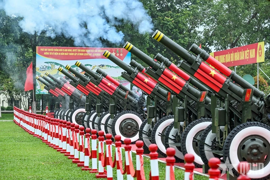 Những người giữ nhịp uy nghi của nghi lễ quân sự Việt Nam