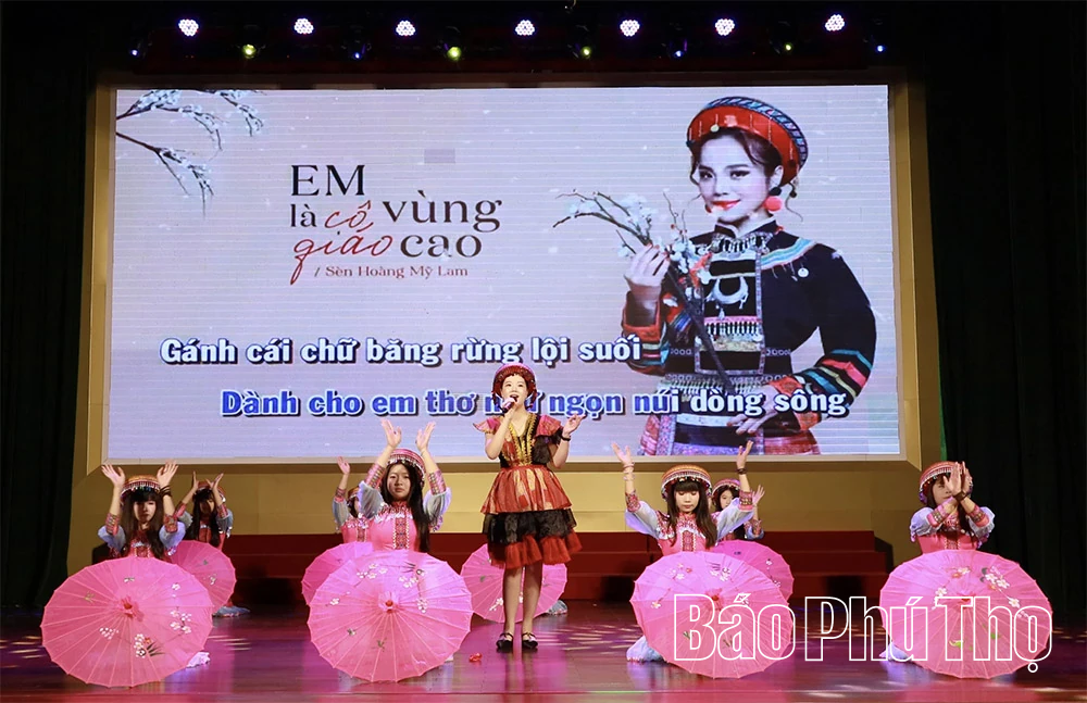 Trường Cao đẳng Y Dược Phú Thọ kỷ niệm 43 năm Ngày Nhà giáo Việt Nam và 35 năm thành lập trường