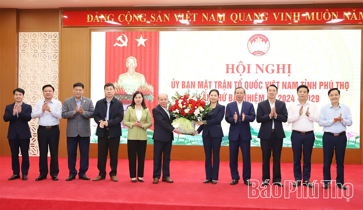 Phó Bí thư Tỉnh ủy Bùi Thị Minh được hiệp thương cử giữ chức Chủ tịch Ủy ban MTTQ tỉnh