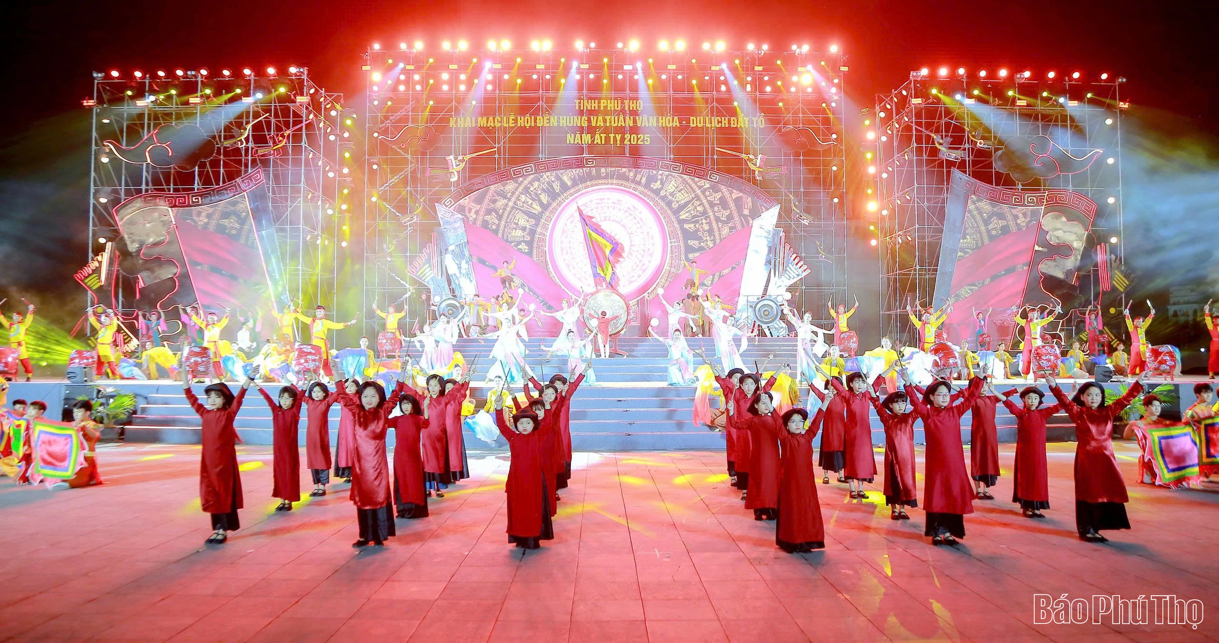 “Giữ lửa” Hát Xoan trong dòng chảy phát triển