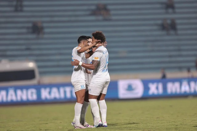 Xuân Son tái xuất, Nam Định vẫn thắng nhọc Long An: Gặp Đà Nẵng ở tứ kết Cúp quốc gia