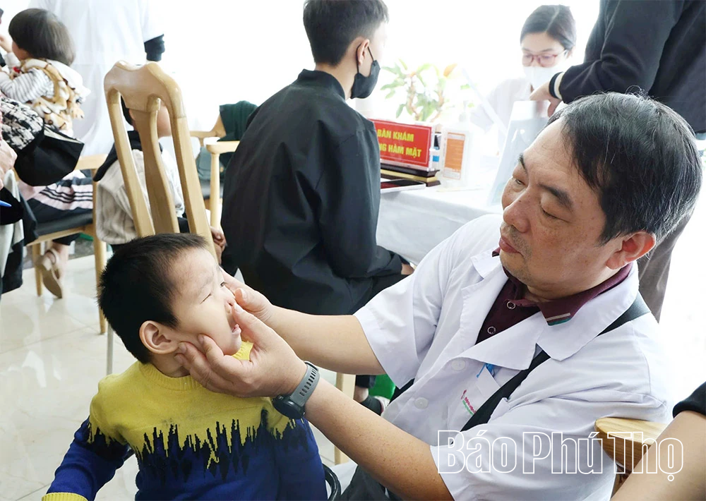 Phẫu thuật miễn phí cho trẻ em khuyết tật tại Bệnh viện Sản nhi tỉnh Phú Thọ