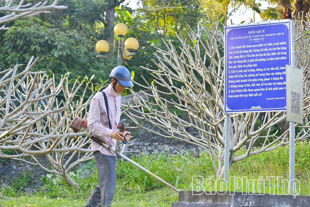 Thăm tượng đài Anh hùng Cù Chính Lan – dấu ấn lịch sử trên hành trình du lịch Thung Nai