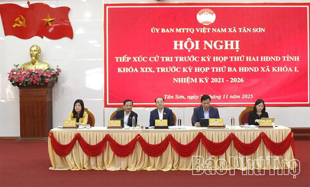 Đại biểu HĐND tỉnh tiếp xúc cử tri xã Tân Sơn