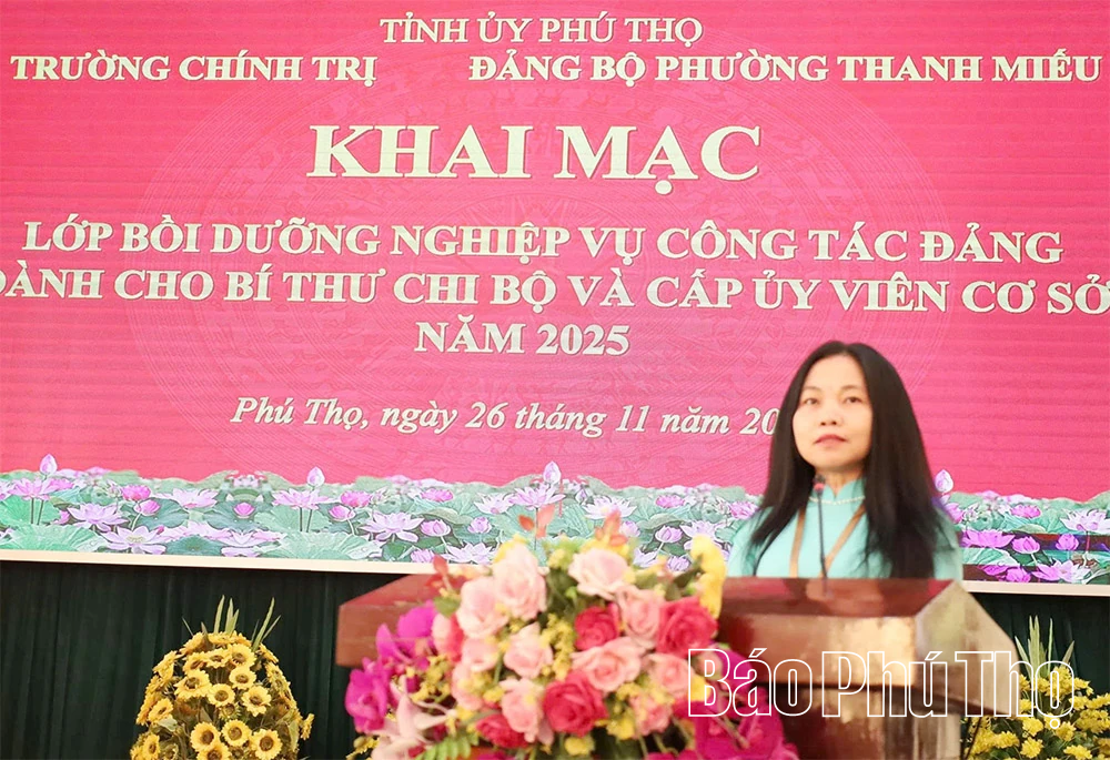 Khai mạc lớp bồi dưỡng nghiệp vụ công tác Đảng cho Bí thư chi bộ và cấp ủy viên cơ sở