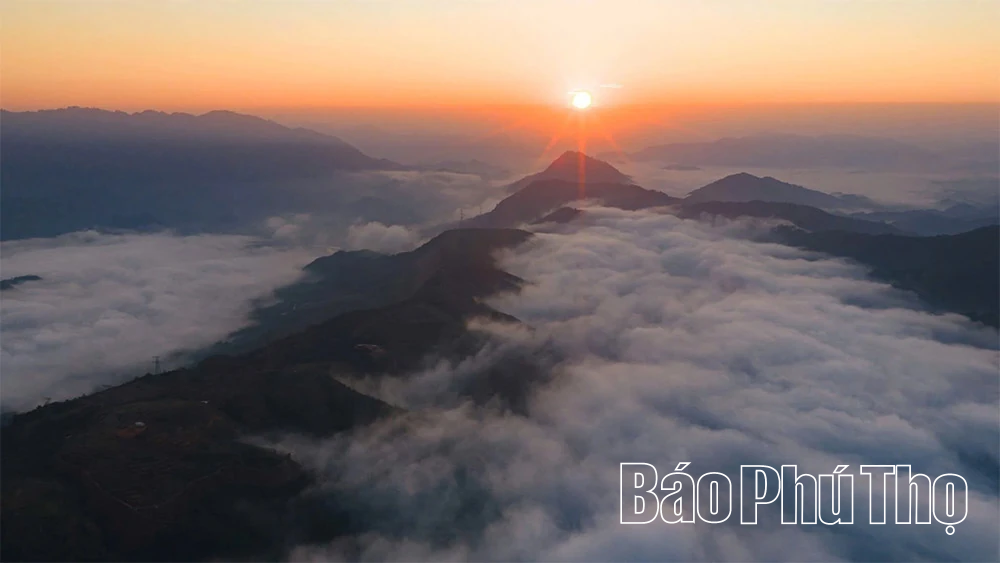 “Checkin” đèo Cón để săn mây