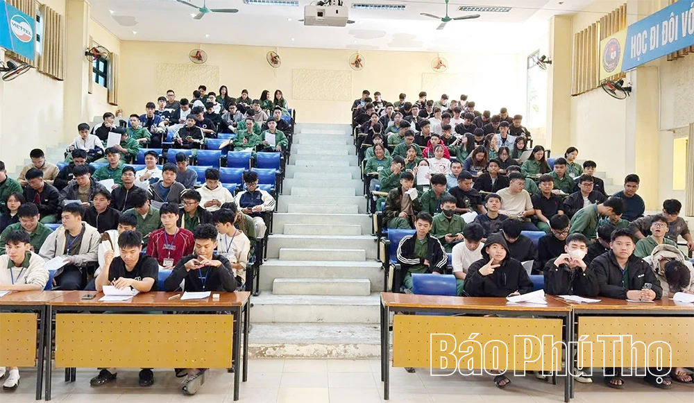 Tiếp nhận 381 đơn vị máu tại ‘‘Ngày hội hiến máu tình nguyện’’