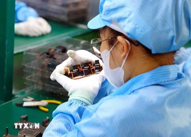 Bức tranh kinh tế Việt Nam 11 tháng: Nhiều kết quả đáng khích lệ