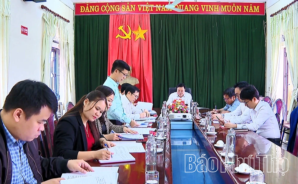 Phó Chủ tịch UBND tỉnh Nguyễn Huy Ngọc dự sinh hoạt Chi bộ Văn phòng Đảng ủy xã Liên Minh