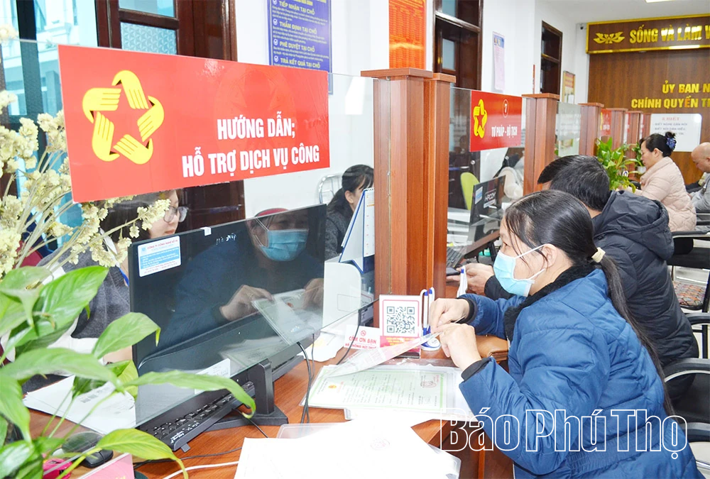 Quy định phụ cấp chức vụ lãnh đạo đảng ủy, MTTQ Việt Nam và các tổ chức chính trị-xã hội xã, phường, đặc khu