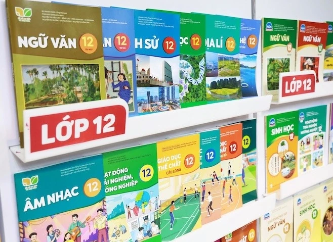 Bảo đảm ý nghĩa nhân văn của chính sách miễn phí sách giáo khoa