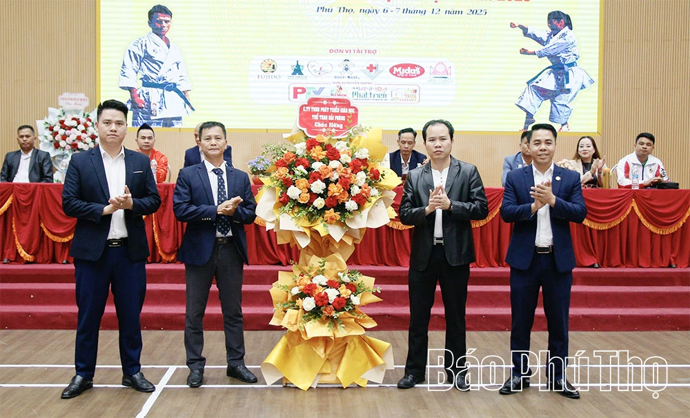 175 võ sinh, HLV đạt chuẩn tại Kỳ thi thăng đẳng cấp Quốc gia môn Karate năm 2025