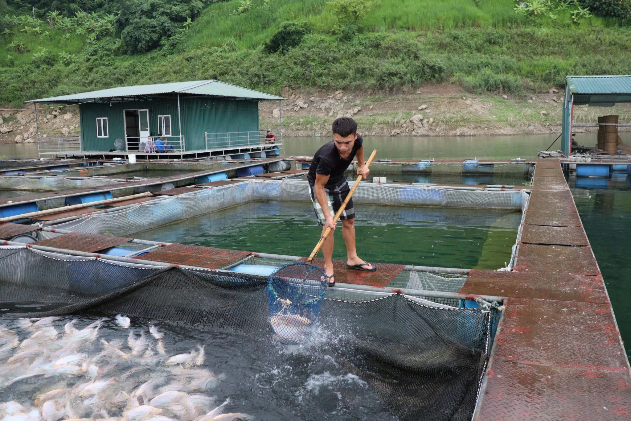 Đà Bắc - Chạm vào nhận thức để giảm nghèo