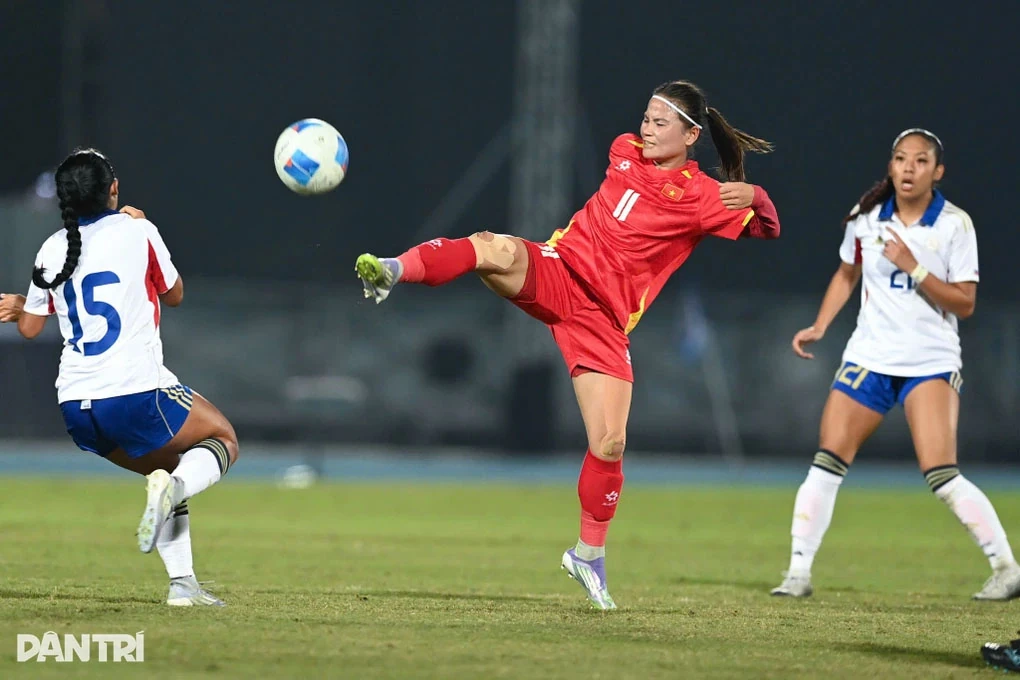 Phút bù giờ nghiệt ngã, tuyển nữ Việt Nam gục ngã trước Philippines