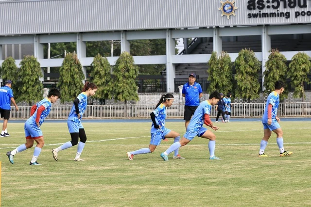 HLV Mai Đức Chung: Đội tuyển nữ Việt Nam sẽ thắng Myanmar bằng tất cả những gì có thể