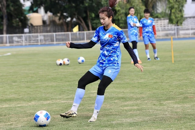 HLV Mai Đức Chung: Đội tuyển nữ Việt Nam sẽ thắng Myanmar bằng tất cả những gì có thể