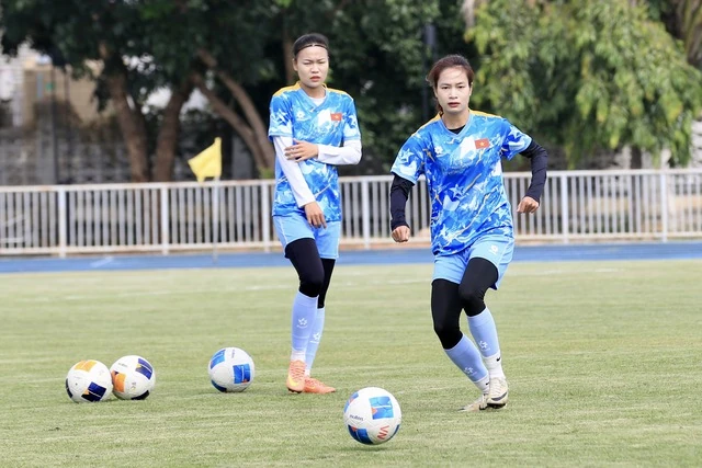 HLV Mai Đức Chung: Đội tuyển nữ Việt Nam sẽ thắng Myanmar bằng tất cả những gì có thể