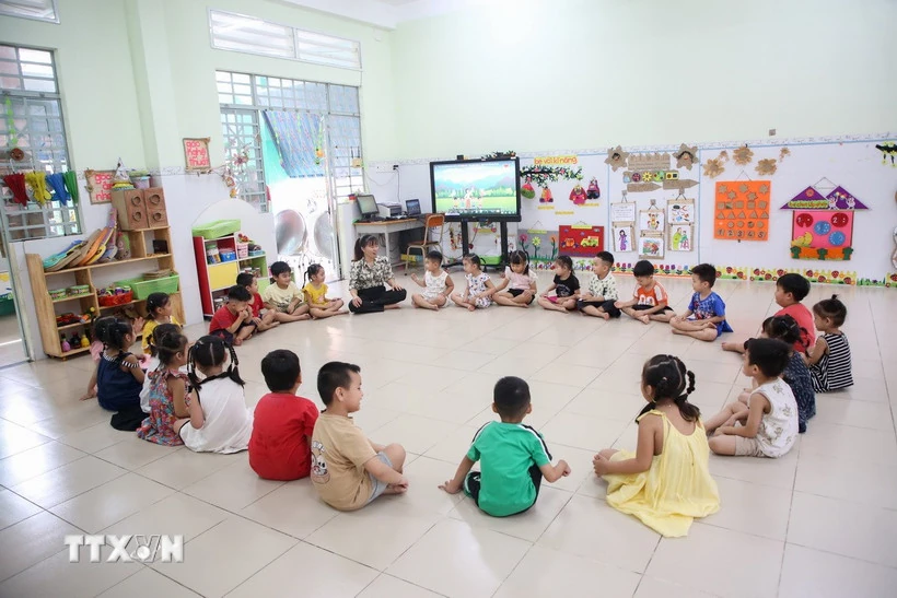 Quy định mới về lộ trình thực hiện nâng trình độ chuẩn của giáo viên