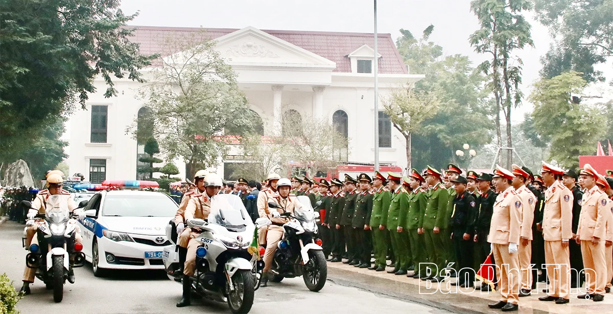 Ra quân thực hiện Đợt cao điểm tấn công, trấn áp tội phạm, bảo đảm an ninh, trật tự