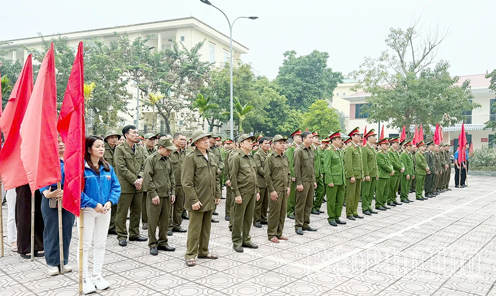 Ra quân thực hiện đợt cao điểm bảo đảm an ninh, trật tự