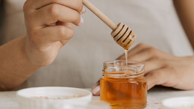 Nên ăn mật ong vào thời điểm nào là tốt nhất?