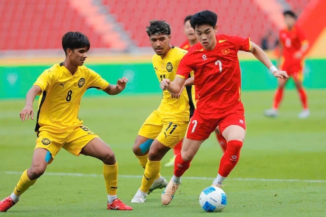 Trực tiếp U22 Việt Nam vs U22 Philippines: Tăng tốc vào chung kết SEA Games 33