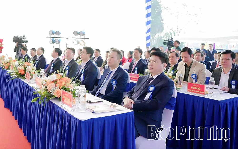 Khởi công Dự án xây dựng các nút giao IC2 và IC5 tuyến đường cao tốc Nội Bài - Lào Cai