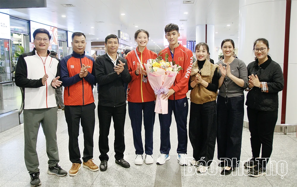 Đón “cặp đôi vàng” của thể thao Đất Tổ trở về từ SEA Games 33