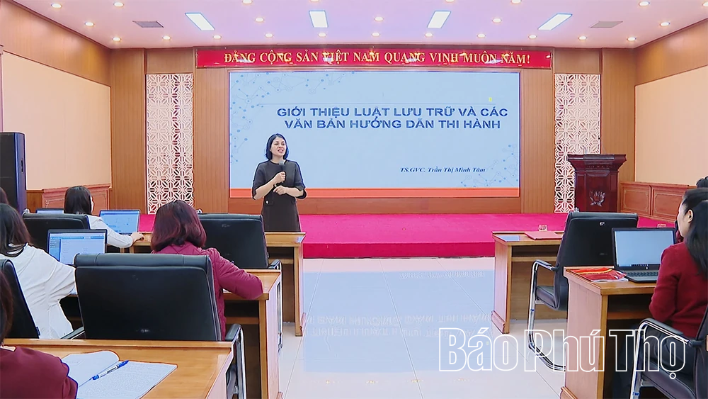 Hội nghị tập huấn kiến thức quản lý nhà nước về văn thư, lưu trữ năm 2025