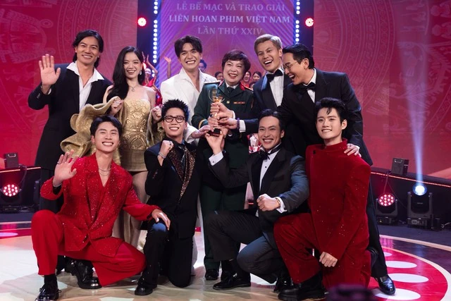 “Mưa đỏ” lên sóng QPVN, VTV giờ vàng cuối tuần