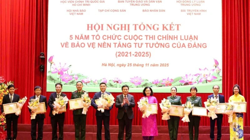 “Điểm sáng” về bảo vệ nền tảng tư tưởng của Đảng