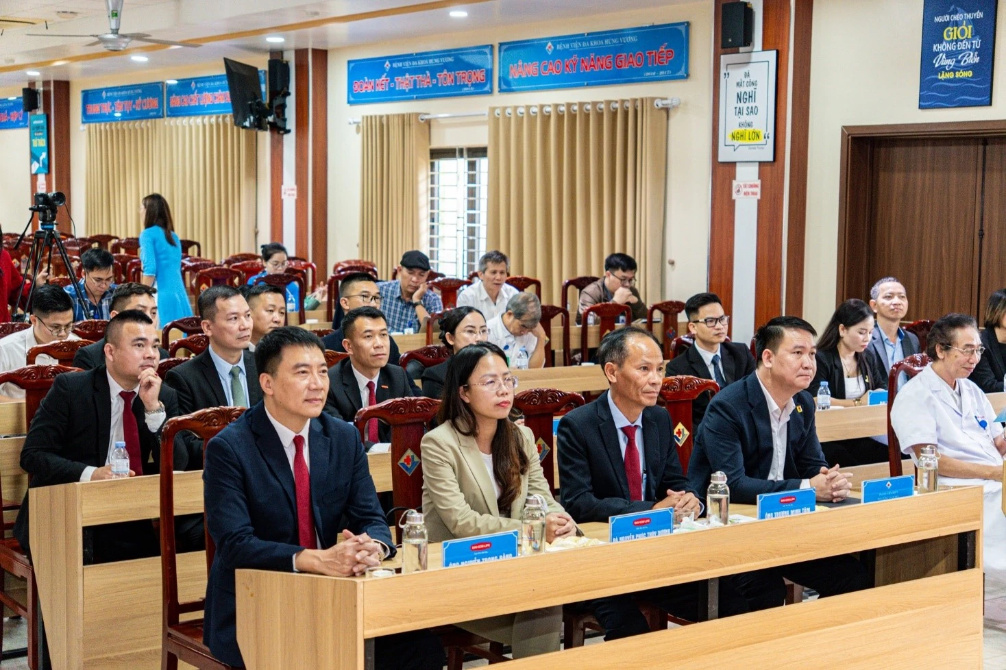 Dai-ichi Life Việt Nam ký kết hợp tác bảo lãnh viện phí với Bệnh viện Đa khoa Hùng Vương, Phú Thọ