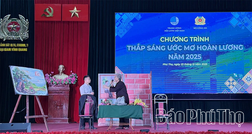 Xúc động chương trình “Thắp sáng ước mơ hoàn lương” tại Trại giam Vĩnh Quang