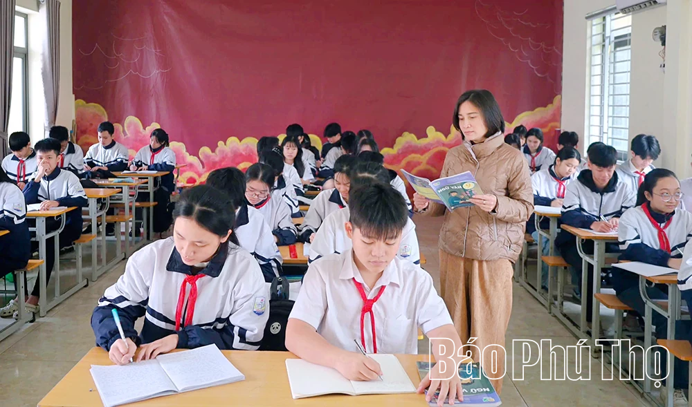 Thiết thực học và làm theo Bác ở Trường trung học cơ sở Vân Cơ