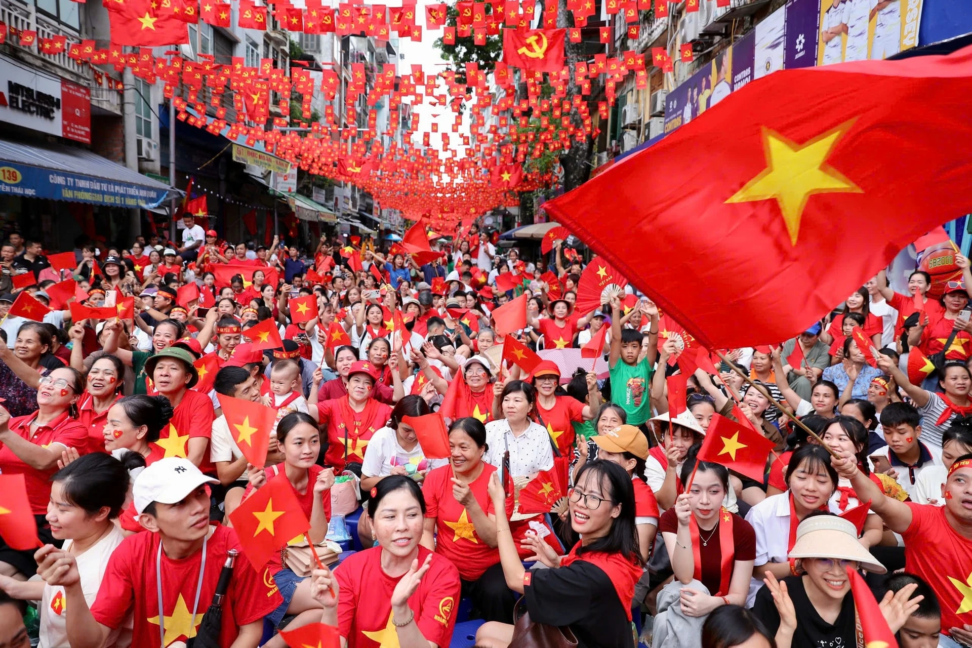 Đảng, Nhà nước tặng quà nhân dịp chào mừng Đại hội Đảng XIV và Tết Nguyên đán Bính Ngọ 2026