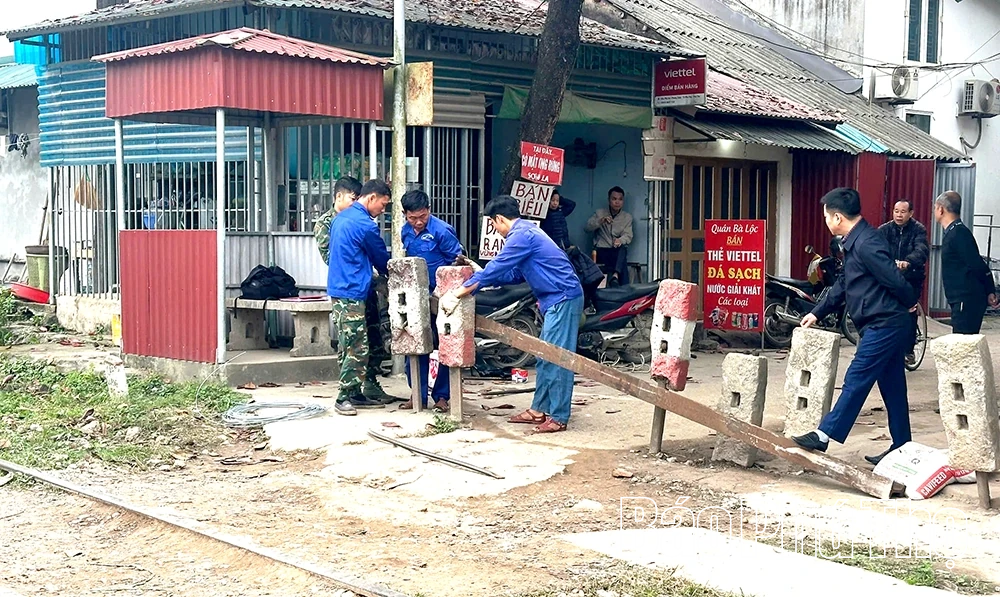 Kiên quyết xóa bỏ lối đi tự mở trên các tuyến đường sắt
