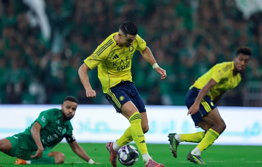 Ronaldo ’tàng hình, Al Nassr đứt chuỗi bất bại mùa này