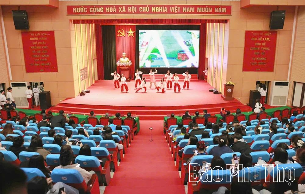 Giao lưu văn hoá giữa sinh viên Đại học Hùng Vương và đoàn sinh viên thuộc Hiệp hội Châu Á Thái Bình Dương