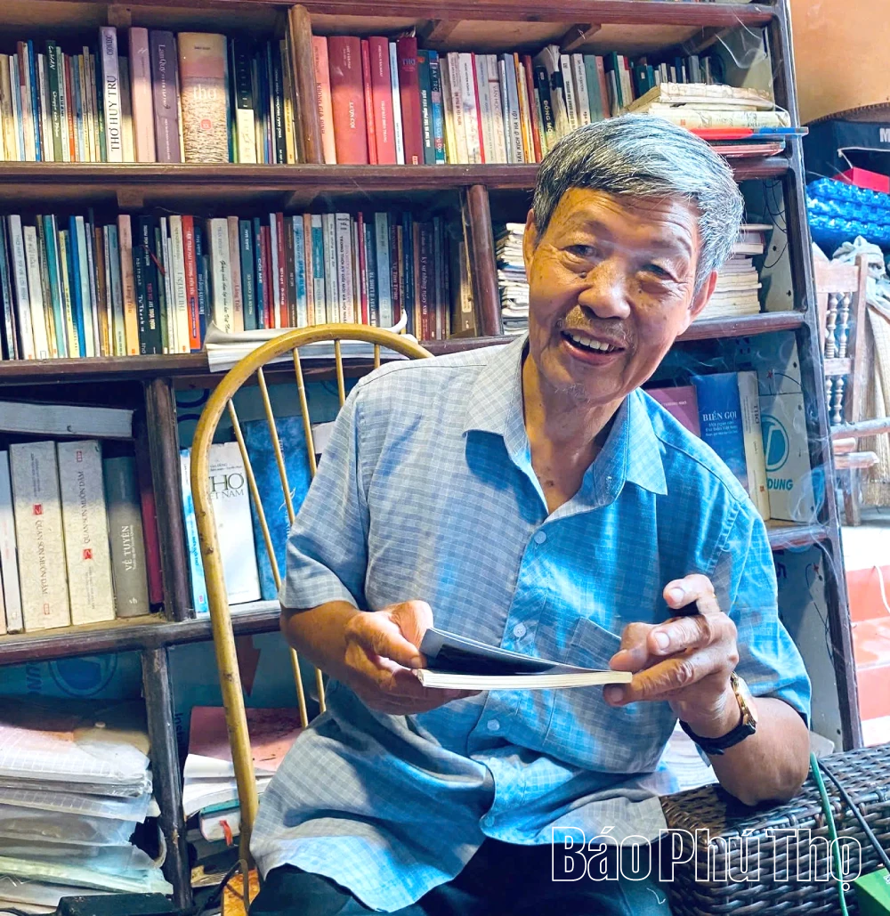 Người đam mê viết trường ca