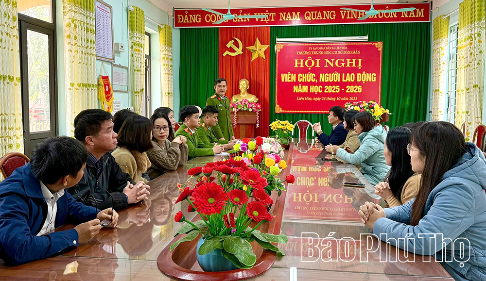 Công an xã Liên Hòa quyết liệt ngăn chặn pháo nổ trái phép dịp Tết