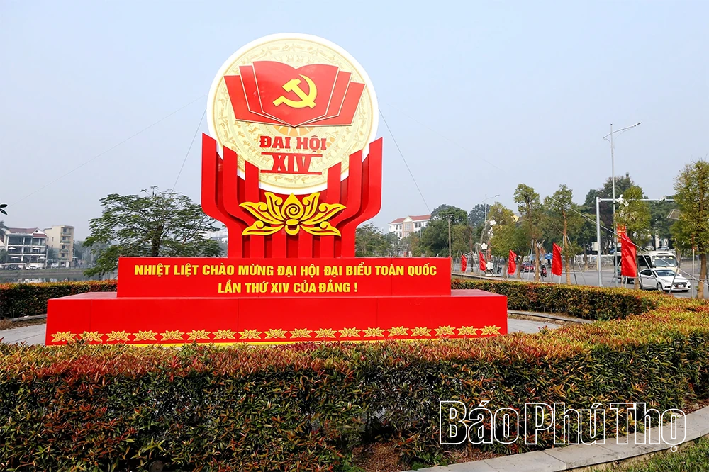 Rực rỡ cờ hoa chào mừng Đại hội đại biểu toàn quốc lần thứ XIV của Đảng