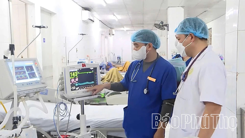 Những “bông sen trắng” mang quân hàm xanh tại Bệnh viện Quân y 109